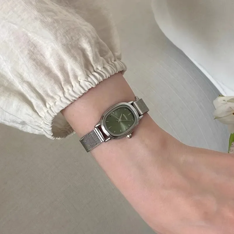 Luxury Watch Brands - 작은 타원형 다이얼 녹색 시계 간단한